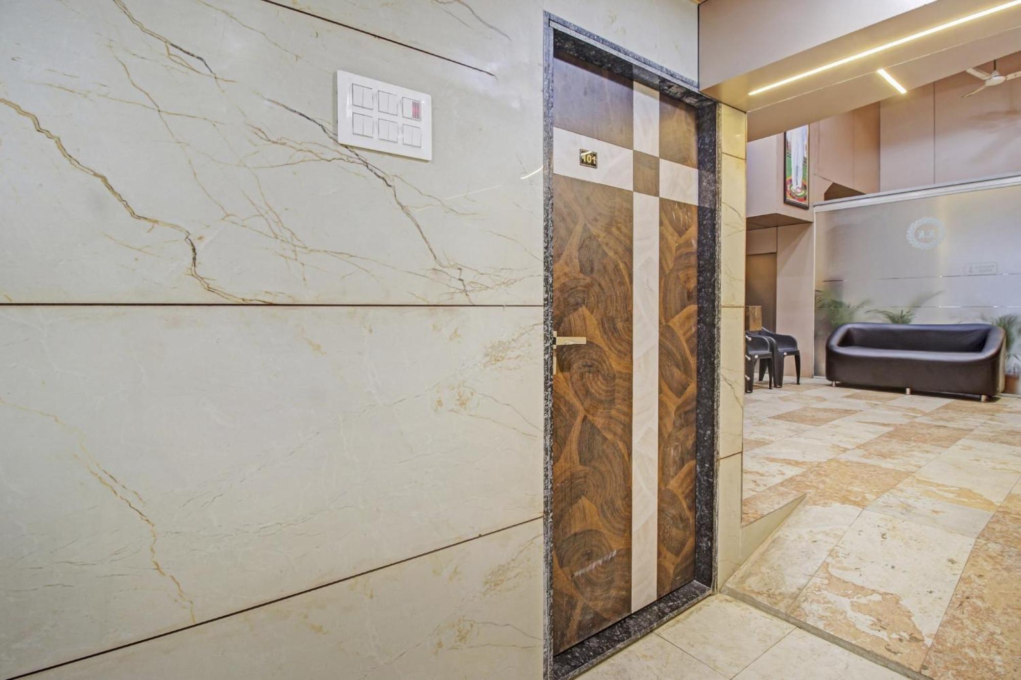 Hotel Ambedkar Kalyān Εξωτερικό φωτογραφία