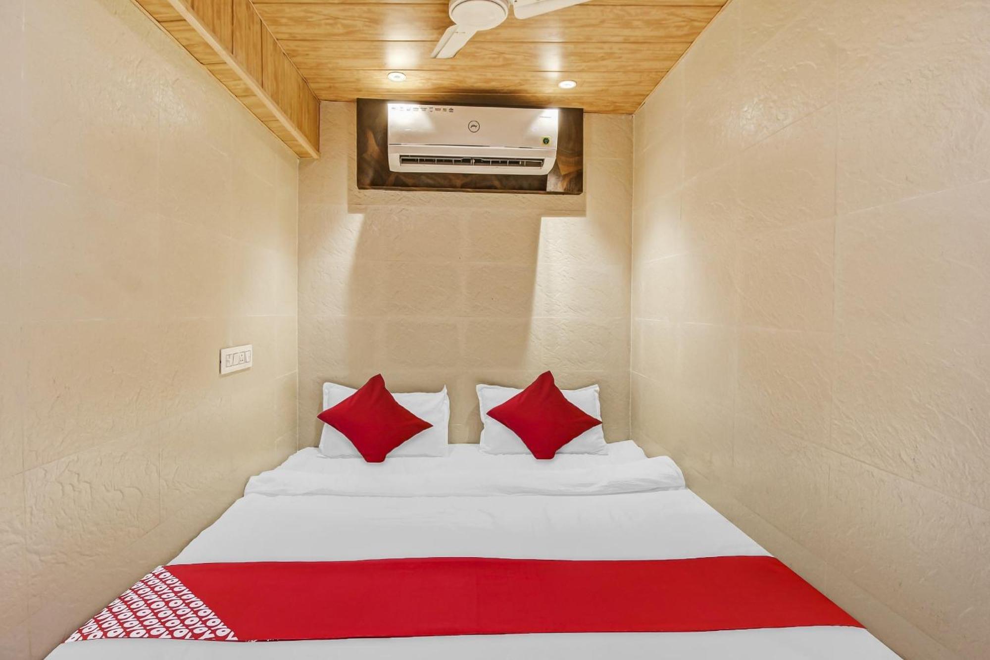 Hotel Ambedkar Kalyān Εξωτερικό φωτογραφία